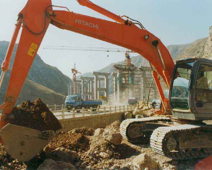 �۠�����\